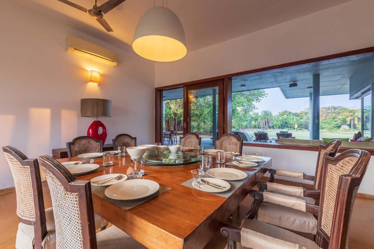 Jay House By Stayvista - Leisure Oasis With Pool, Snooker, Table Tennis & Foosball Fun Alibag Exterior photo