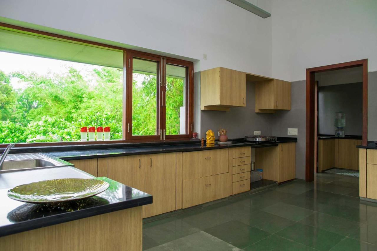 Jay House By Stayvista - Leisure Oasis With Pool, Snooker, Table Tennis & Foosball Fun Alibag Exterior photo